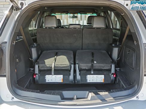 Used 2016 Ford Explorer XLT w/ Equipment Group 202A AWD/4WD image 30