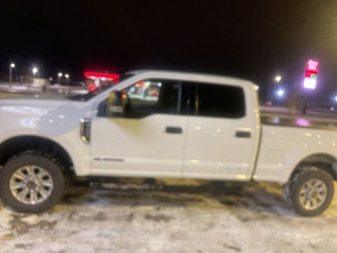 Used 2021 Ford F250 XLT image 12