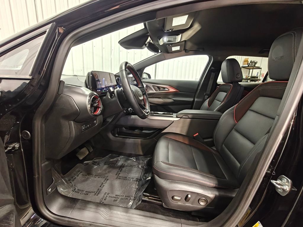 Used 2024 Chevrolet Equinox EV RS FWD image 26