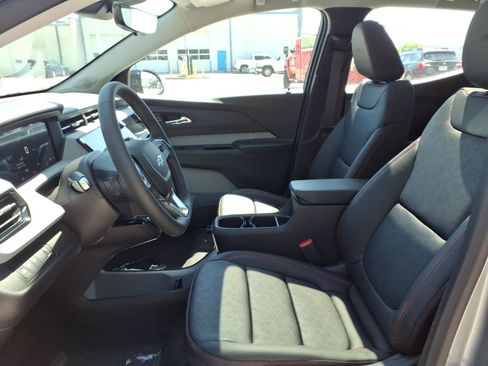 New 2027 Chevrolet Bolt RS w/ Technology Package FWD image 15