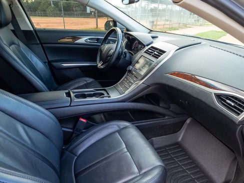 Used 2016 Lincoln MKZ w/ Equipment Group 300A Reserve FWD image 16