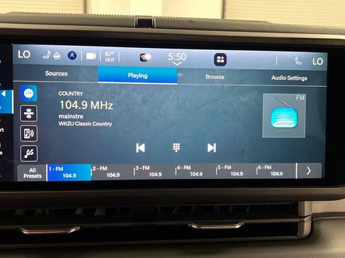 Used 2024 Jeep Wrangler Unlimited Sahara AWD/4WD image 53