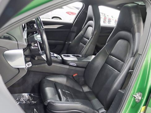Used 2020 Porsche Panamera image 24