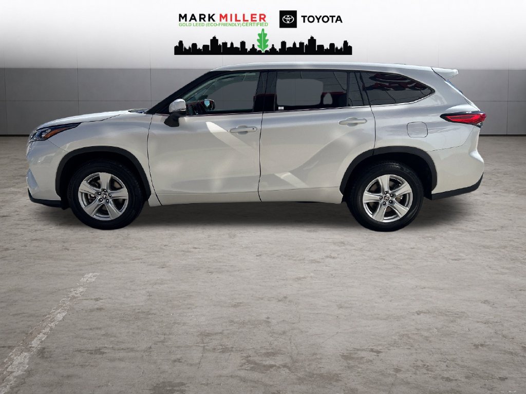 Certified 2020 Toyota Highlander L FWD image 2