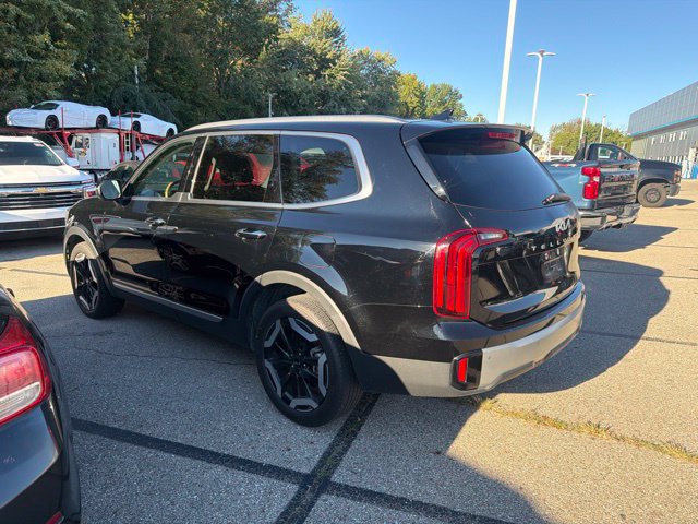 Used 2024 Kia Telluride S w/ S Sunroof Package FWD image 4