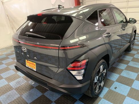 Used 2024 Hyundai Kona SEL image 6