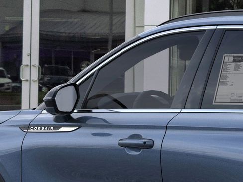 New 2026 Lincoln Corsair Premiere image 20