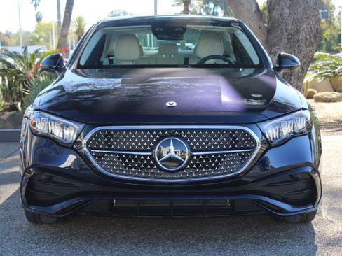 New 2026 Mercedes-Benz E 450 4MATIC Sedan image 2
