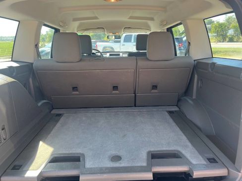 Used 2008 Dodge Nitro SXT image 8