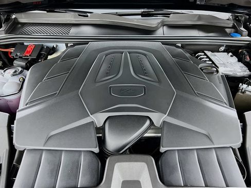 New 2026 Porsche Cayenne AWD/4WD image 32