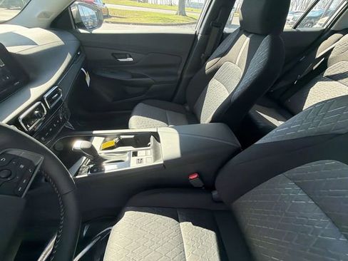 New 2026 Nissan Sentra SV w/ SV Convenience Package FWD image 19