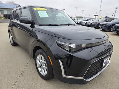 Used 2024 Kia Soul LX w/ Option Group 015