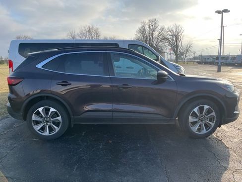 Used 2023 Ford Escape Platinum image 6