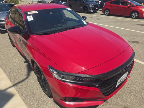 Used 2021 Honda Accord Sport image 2