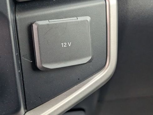 Used 2024 Ford Expedition Max XLT image 24