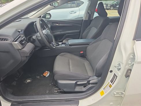 Used 2025 Toyota Camry LE FWD image 3