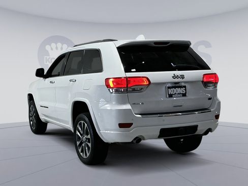 Used 2017 Jeep Grand Cherokee Overland image 14