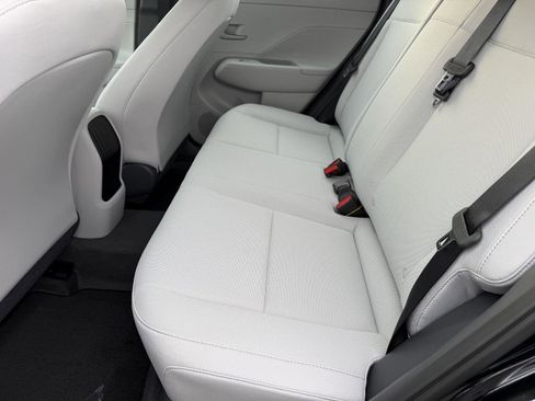 New 2026 Hyundai Kona SE image 8