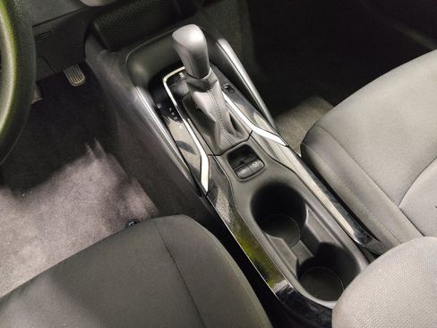 Used 2022 Toyota Corolla LE image 26