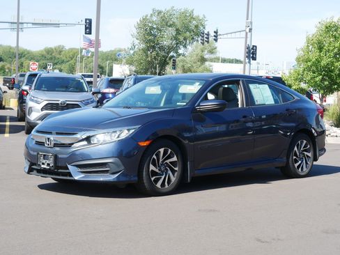 Used 2017 Honda Civic EX image 2