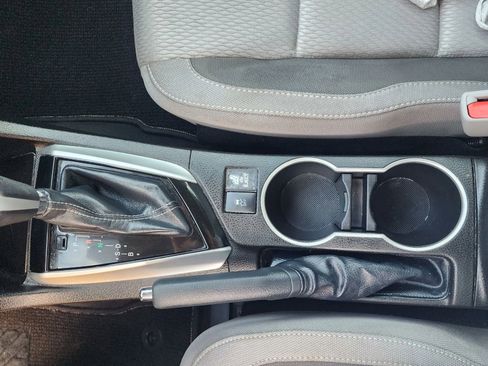 Used 2019 Toyota Corolla LE image 20