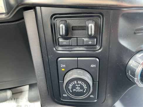 Used 2024 Ford F150 Platinum w/ Equipment Group 702A High image 25