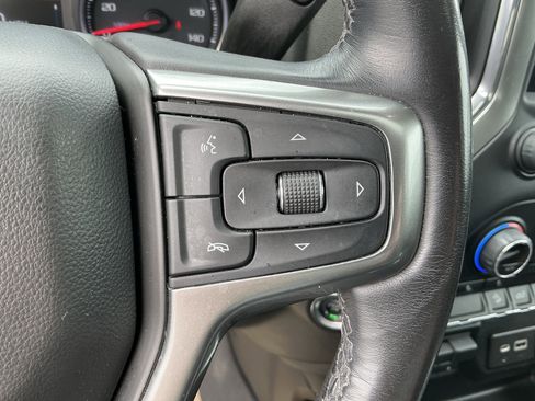 Used 2021 Chevrolet Silverado 1500 LT Trail Boss AWD/4WD image 18