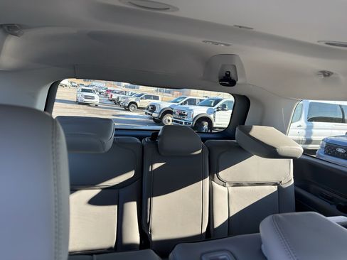 New 2026 Ford Expedition Active AWD/4WD image 14
