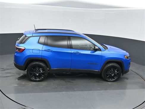 New 2026 Jeep Compass Latitude image 33