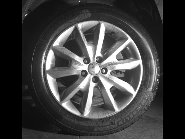 Used 2017 Jeep Cherokee Limited FWD image 25