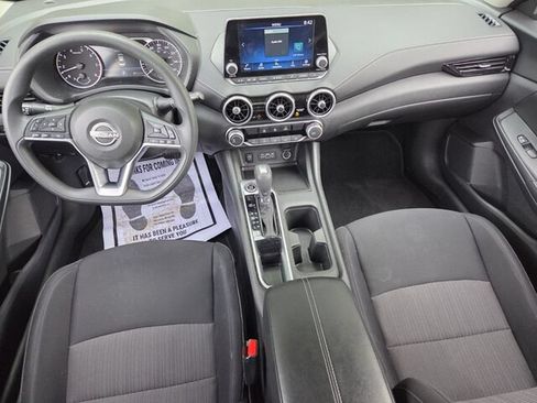 Used 2024 Nissan Sentra SV FWD image 10