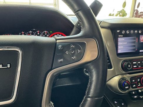 Used 2016 GMC Yukon Denali w/ Open Road Package AWD/4WD image 34