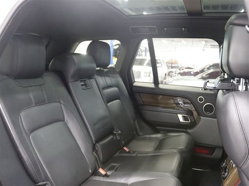Used 2018 Land Rover Range Rover Supercharged AWD/4WD image 23