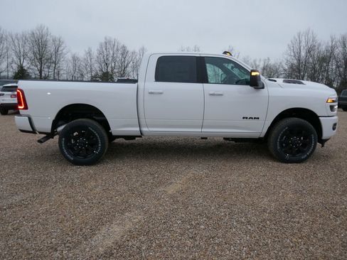 New 2026 RAM 2500 Laramie w/ Night Edition AWD/4WD image 4