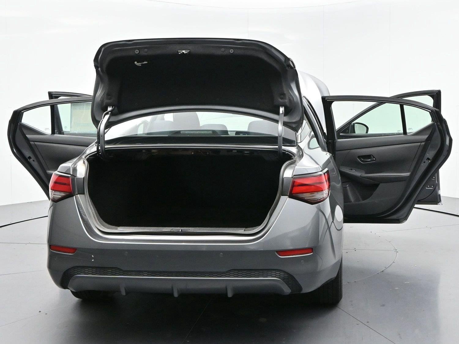 Used 2024 Nissan Sentra S FWD image 39