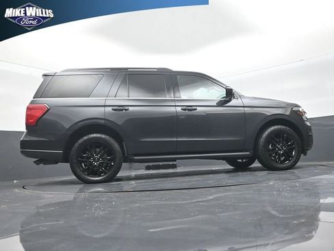 Used 2024 Ford Expedition XLT RWD image 24