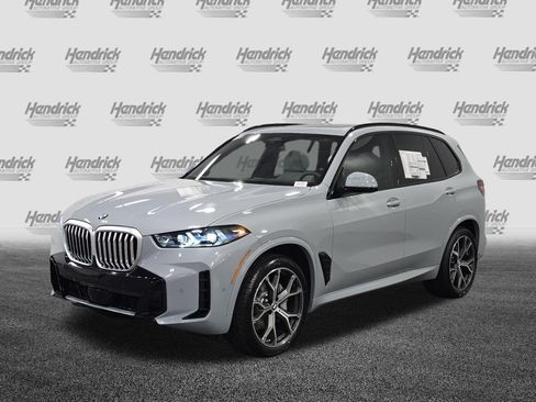 Certified 2026 BMW X5 xDrive40i w/ M Sport Package AWD/4WD image 3