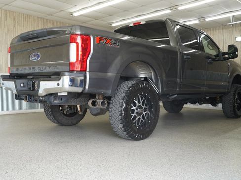 Used 2017 Ford F250 XLT w/ XLT Value Package image 9