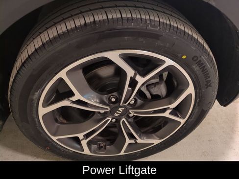 Used 2020 Kia Sportage SX image 2