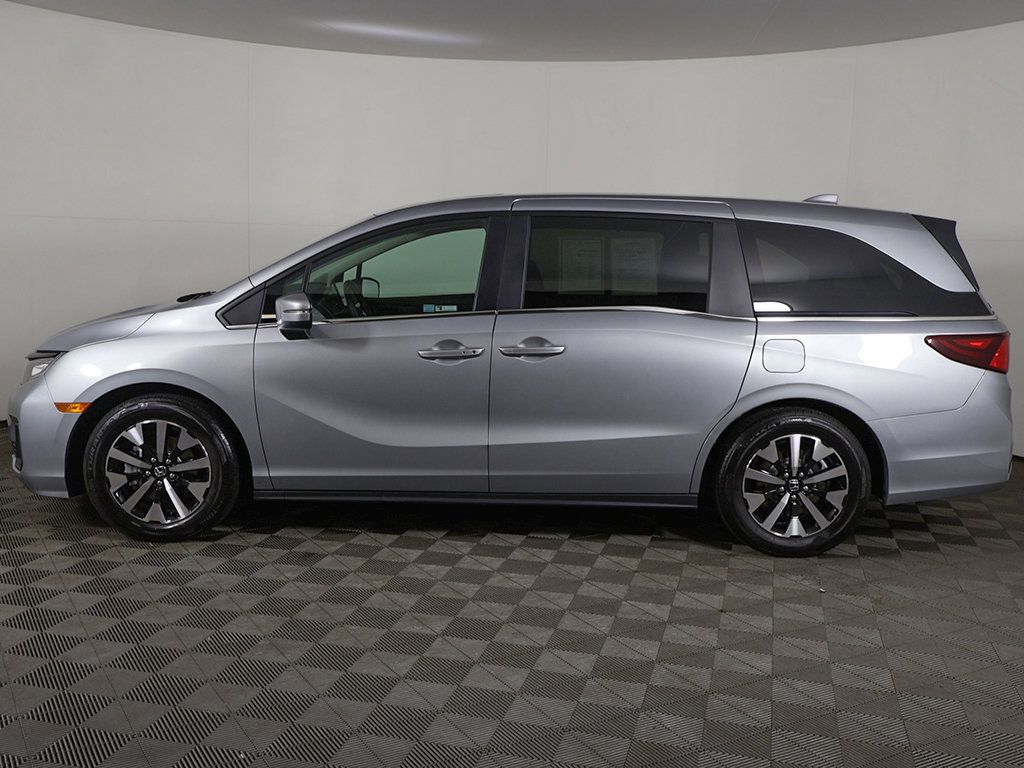 Certified 2026 Honda Odyssey EX-L image 18