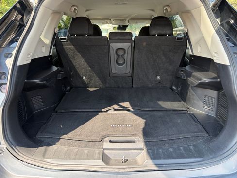 Used 2020 Nissan Rogue SV AWD/4WD image 26