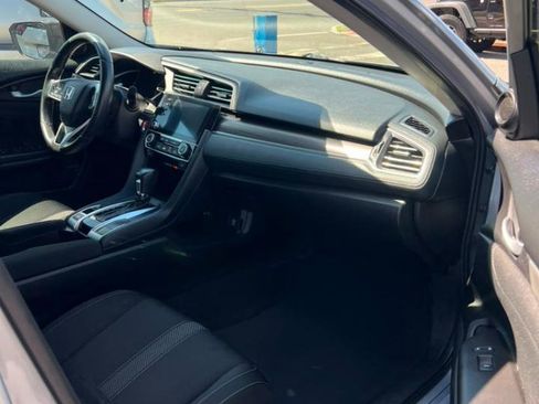 Used 2019 Honda Civic EX image 29