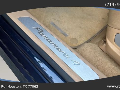 Used 2012 Porsche Panamera 4 image 24