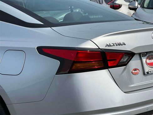Certified 2024 Nissan Altima 2.5 S image 9