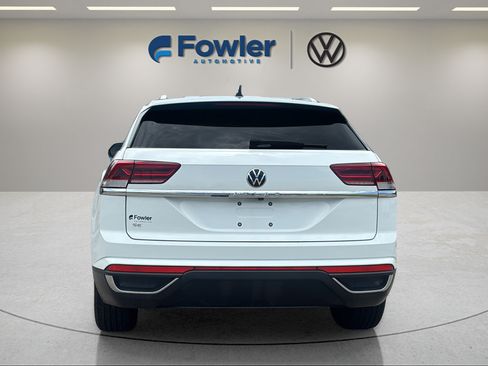 Used 2023 Volkswagen Atlas Cross Sport SE FWD image 6