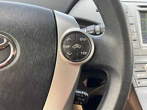Used 2015 Toyota Prius Three FWD image 16