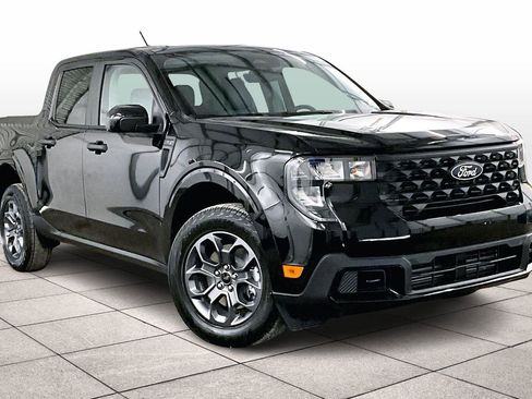 New 2025 Ford Maverick XLT w/ XLT Luxury Package image 3