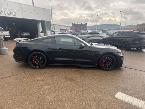 Used 2021 Ford Mustang Shelby GT500 w/ Technology Package image 8