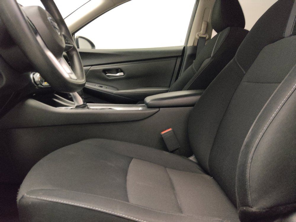Used 2023 Nissan Sentra SV FWD image 17