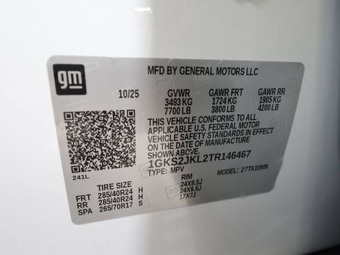 Used 2026 GMC Yukon XL Denali w/ Denali Reserve Package AWD/4WD image 39